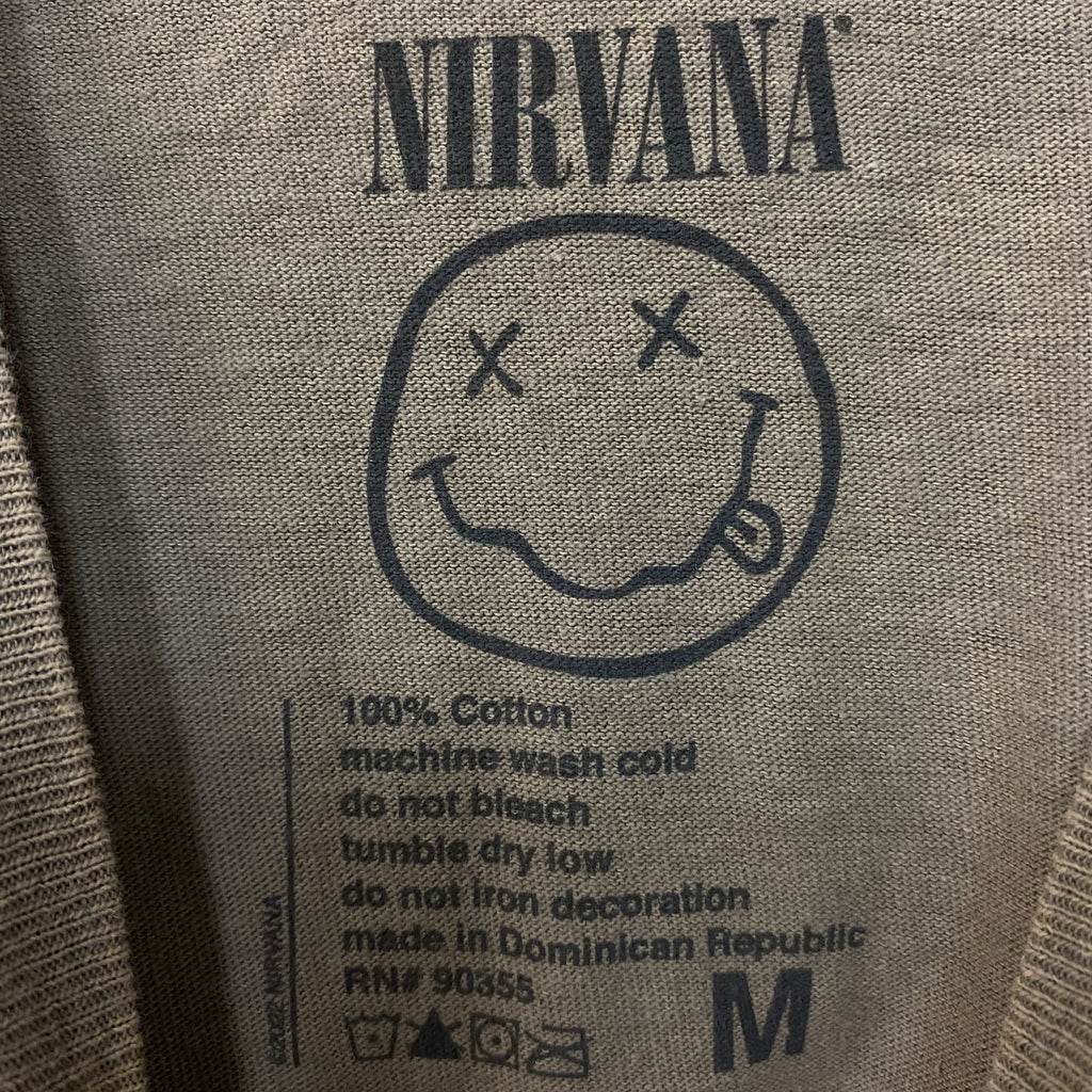 Nirvana Smiley Face Grunge Band T-Shirt Medium product image 4