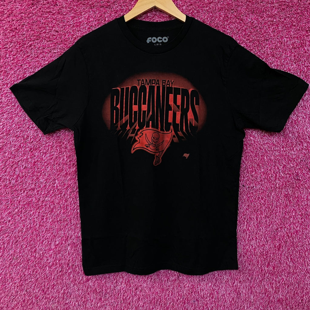FOCO NFL Tampa Bay Buccaneer Team Logo Graphic T-Shirt Large product image 1
