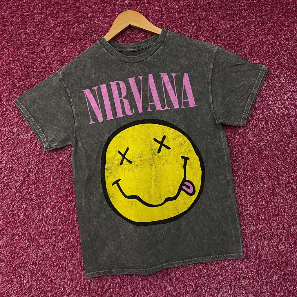 Nirvana Smiley Face Graphic Grunge T-Shirt Medium product image 3