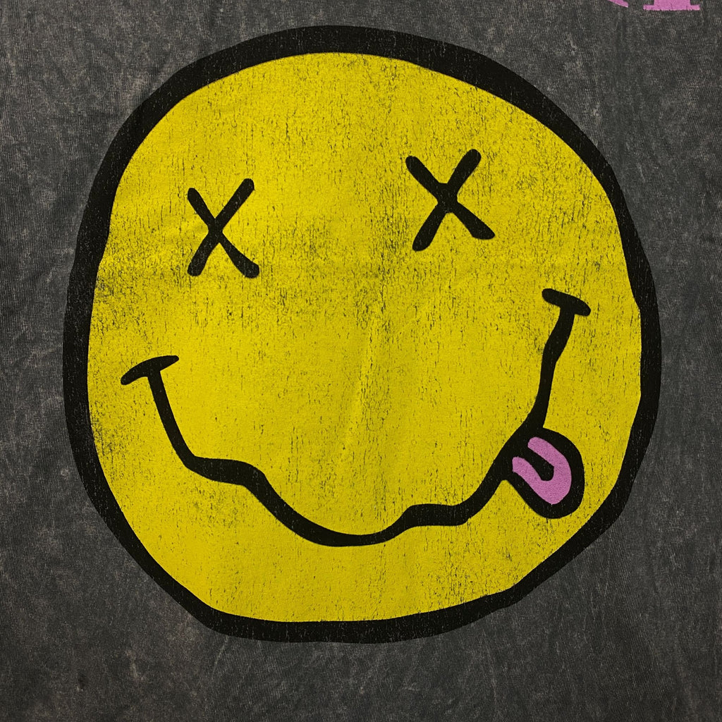 Nirvana Smiley Face Graphic Grunge T-Shirt Medium product image 4
