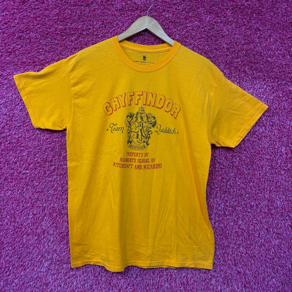 Harry Potter Gryffindor Team Quidditch Tshirt Size medium product image 1