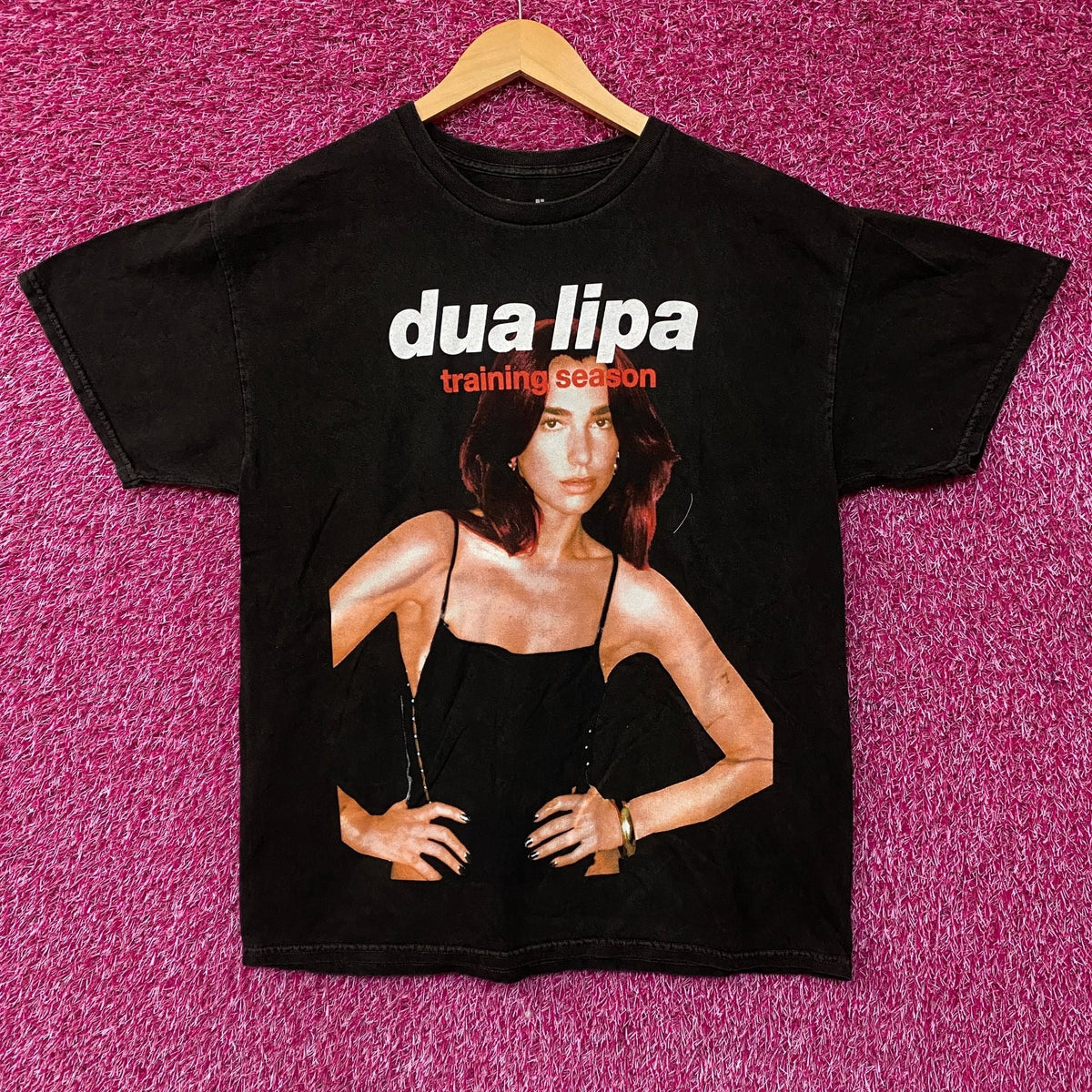 Dua Lipa Training Season Graphic T-Shirt Medium product image 1