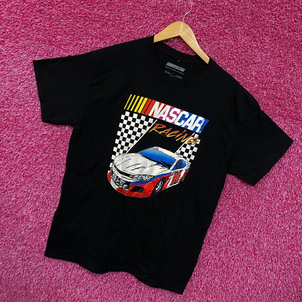 NASCAR Racing Team 94 Cup Series Championship Tailgate Tee L