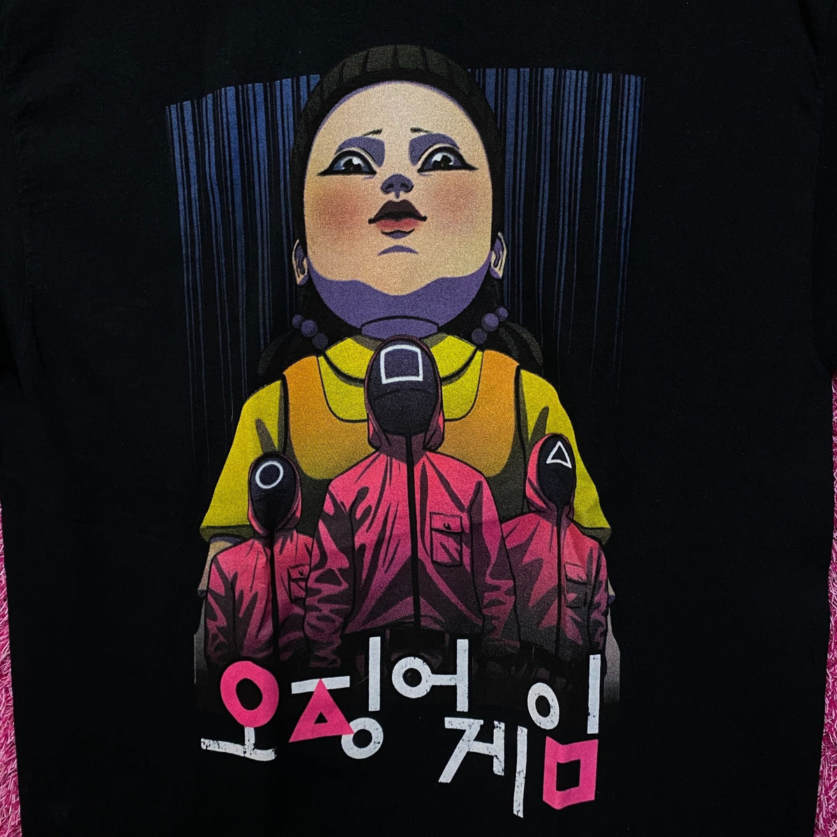 Squid Game Red Light Green Netflix Sereis Tee L product image 2