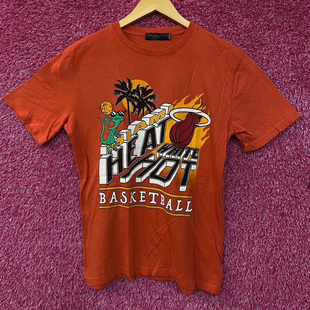 Miami Heat White Hot Basketball Graphic T-Shirt Small product image 1