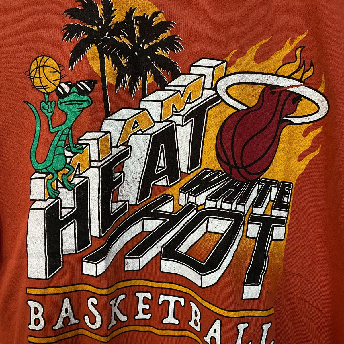 Miami Heat White Hot Basketball Graphic T-Shirt Small product image 2
