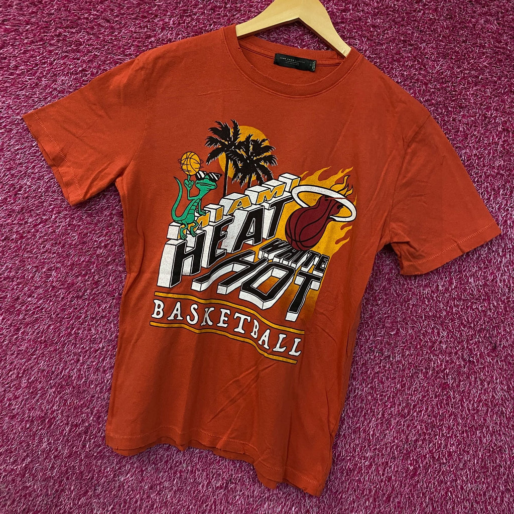 Miami Heat White Hot Basketball Graphic T-Shirt Small product image 3