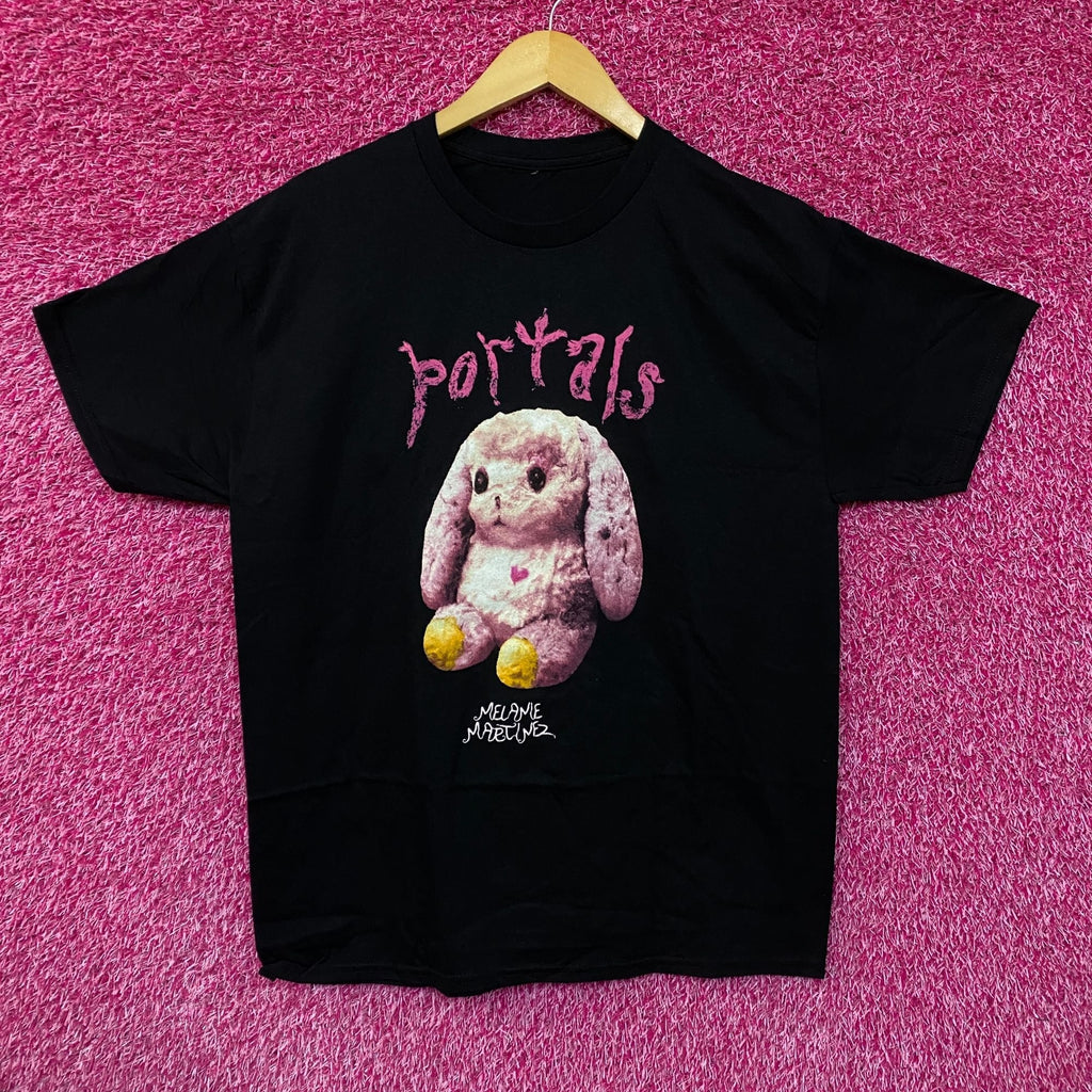 Melanie Martinez Bunny Tshirt size large product image 1