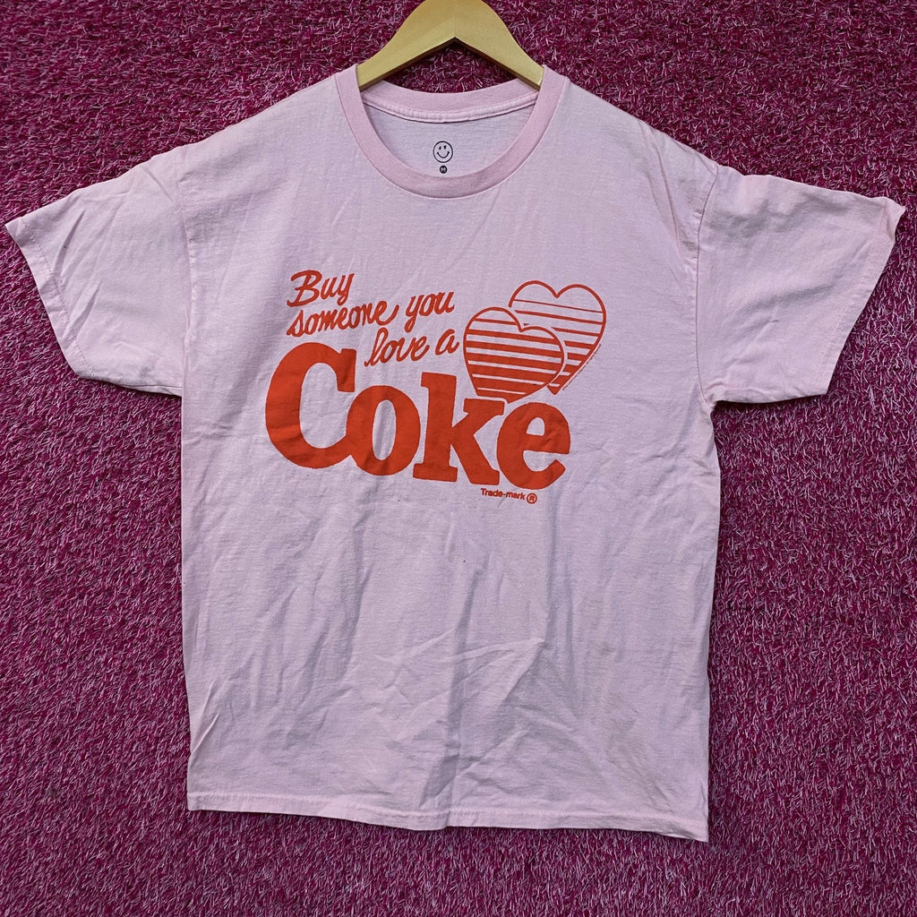 Coca-Cola Share Hearts Coke Pink Graphic T-Shirt Medium product image 1