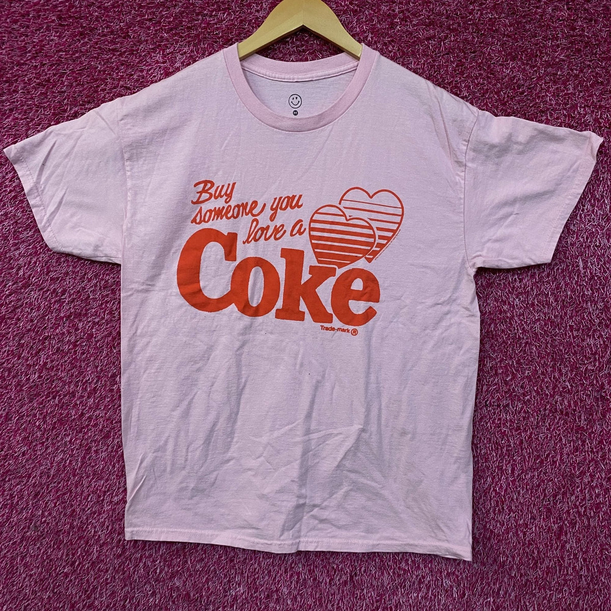 Coca-Cola Share Hearts Coke Pink Graphic T-Shirt Medium product image 1
