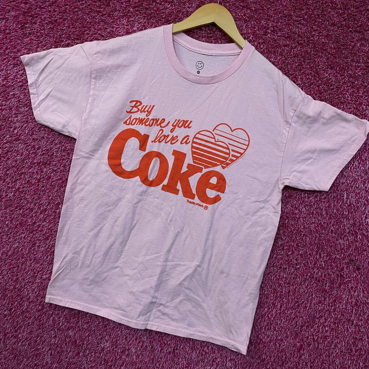 Coca-Cola Share Hearts Coke Pink Graphic T-Shirt Medium product image 3