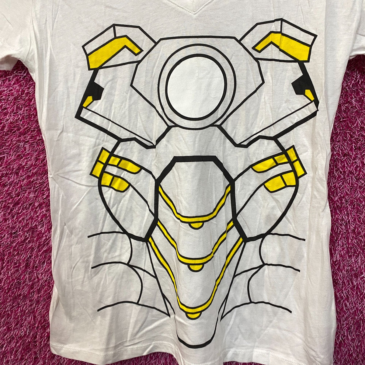 Iron Man Suit Womens Tshirt Size Medium product image 2