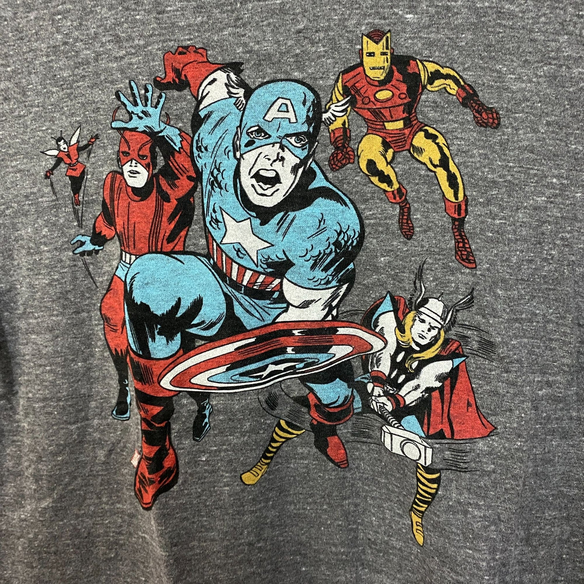 Marvel Avengers Comic Book Style Tshirt size medium product image 2