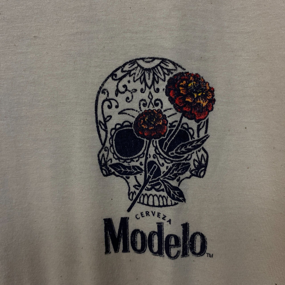 Modelo Viva La Tradicion Dia De Los Muertos Sugar Skull product image 3