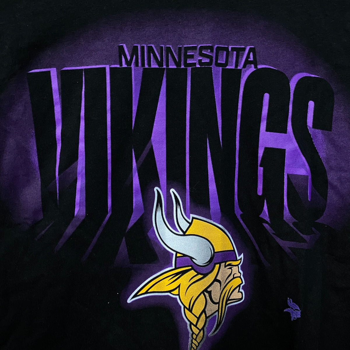 FOCO NFL Minnesota Vikings Logo Graphic T-Shirt Small product image 2