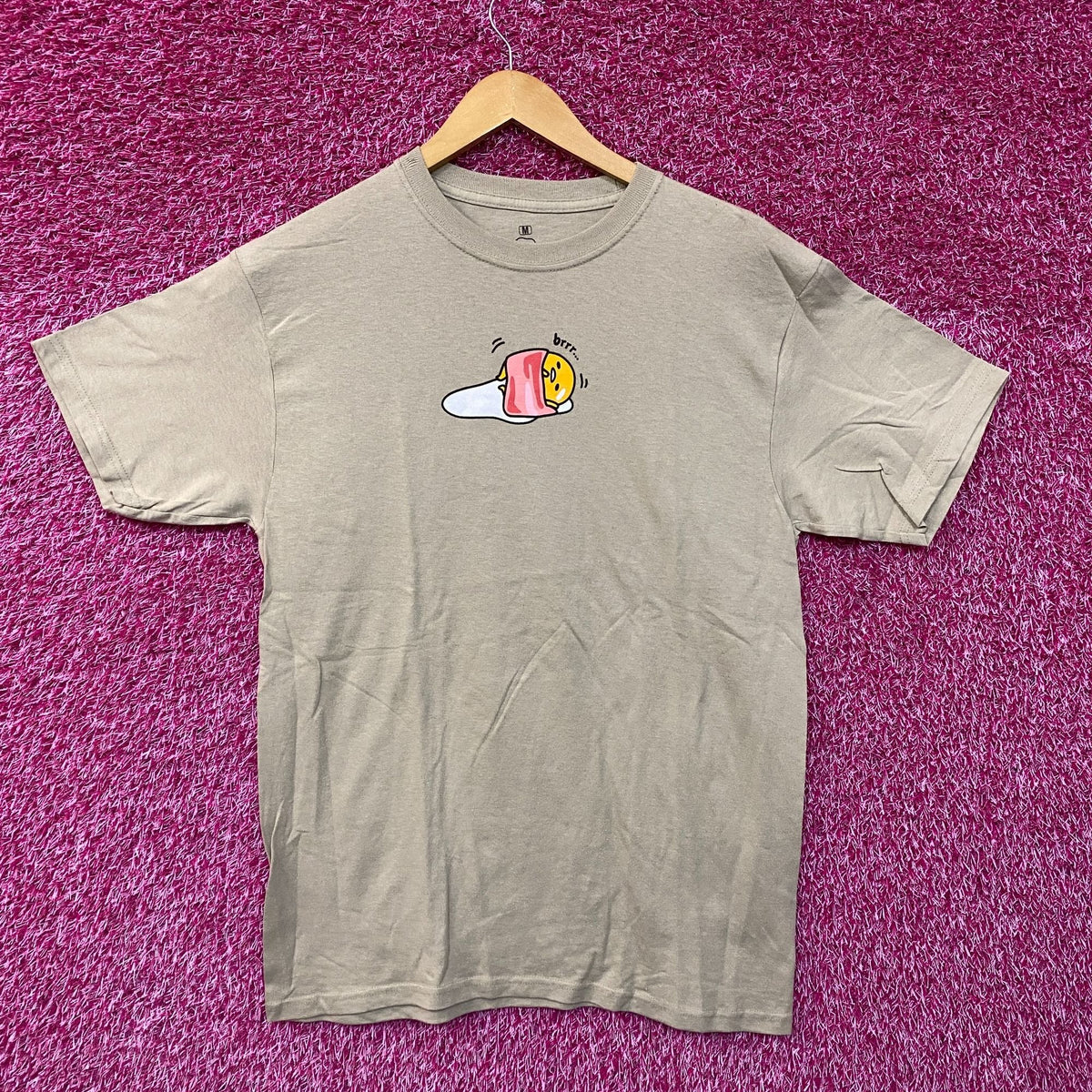 Gudetama The Lazy Egg Brrr with Bacon Blankie Sanrio Tee M product image 1