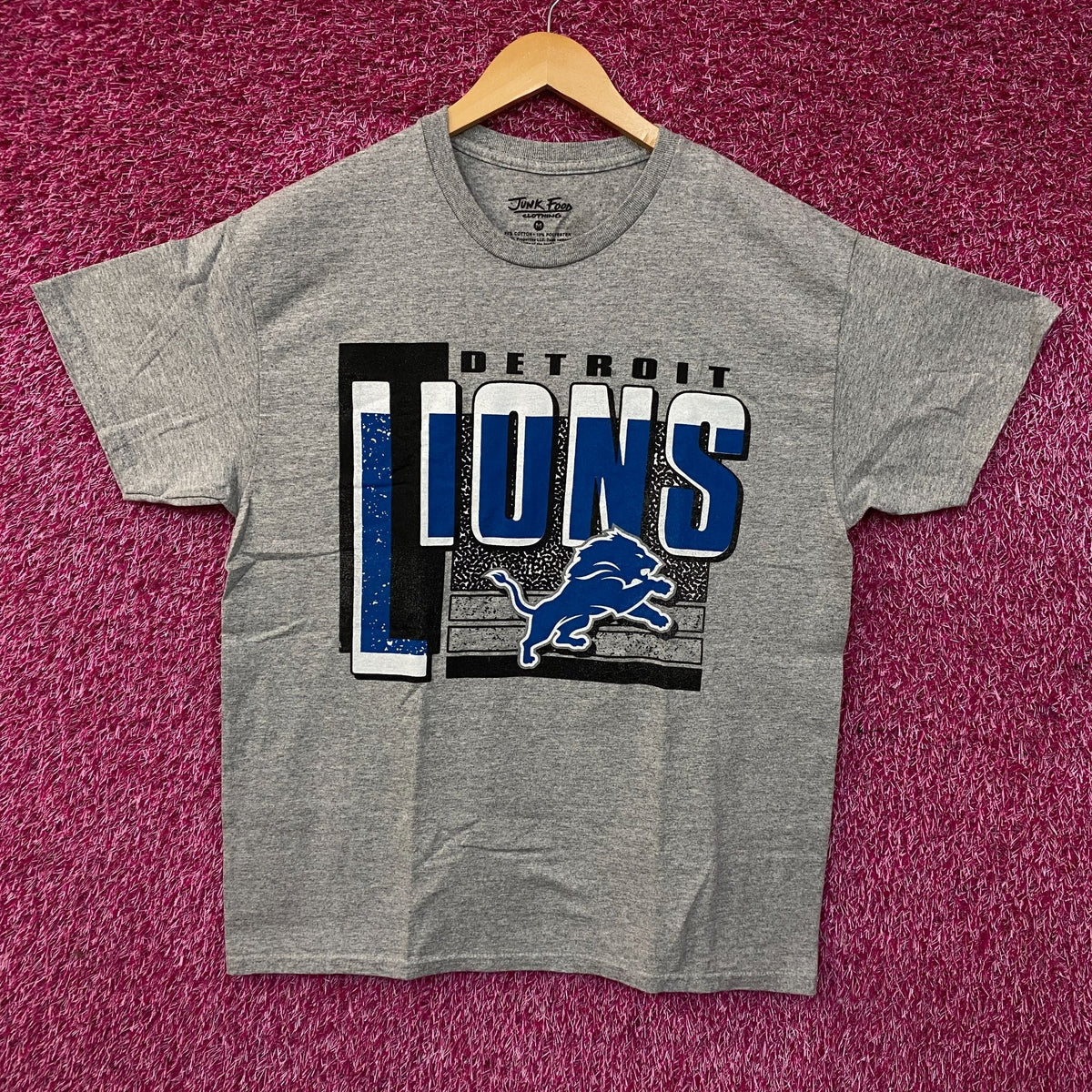 Junk Food Clothing NFL Detroit Lions Complete T-Shirt Medium product image 1