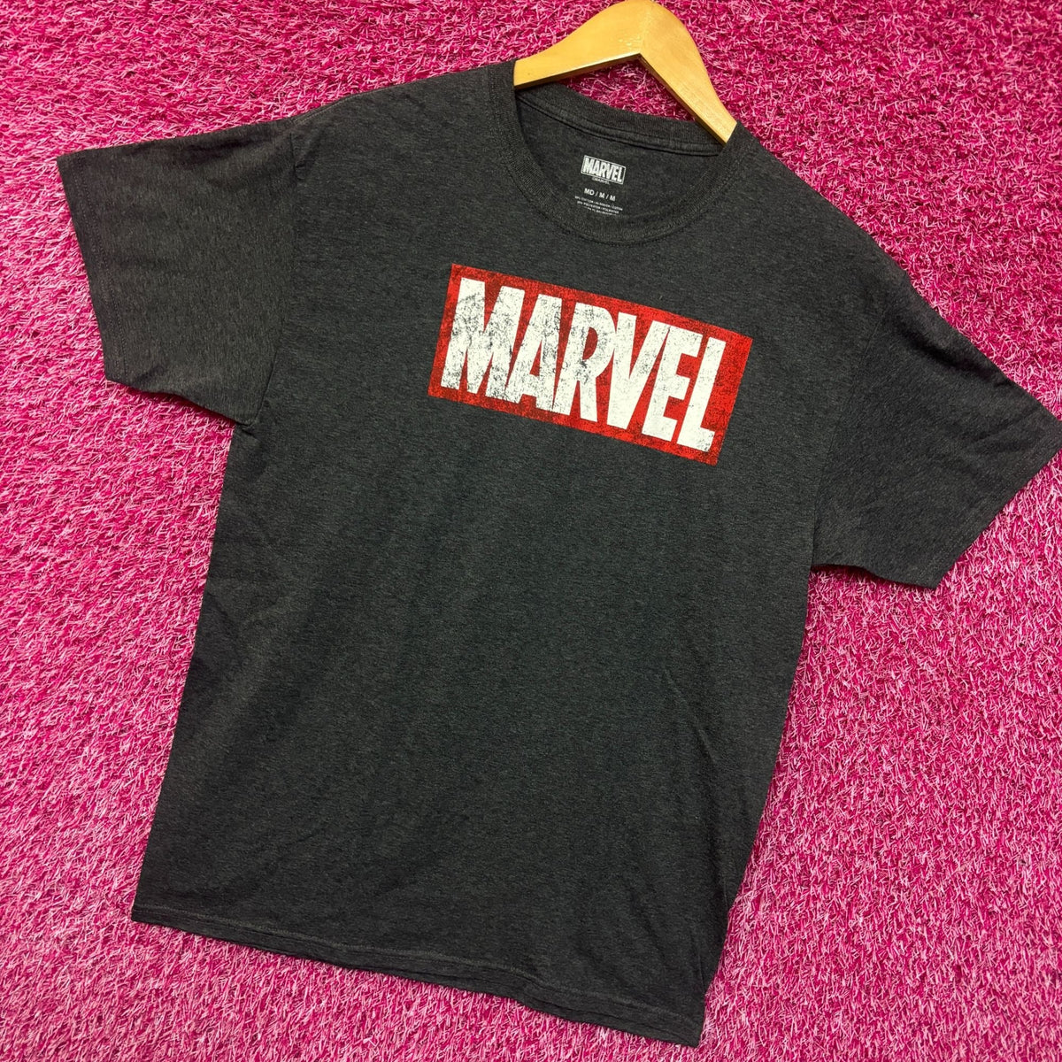 Marvel logo Tshirt size medium product image 2