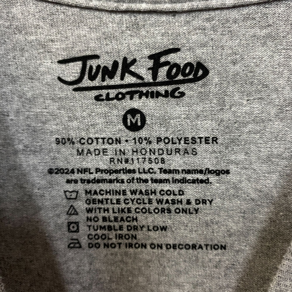 NFL Junk Food Philadelphia Eagles Gray Tshirt size Medium product image 4