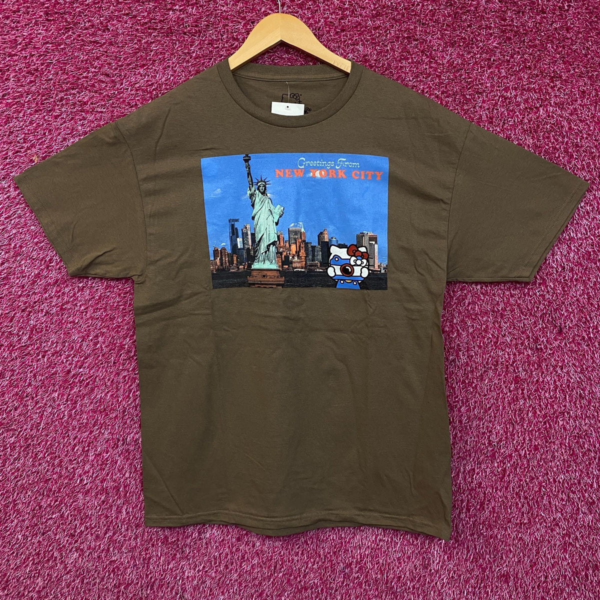 Sanrio Hello Kitty "Greetings From New York City" Graphic product image 5