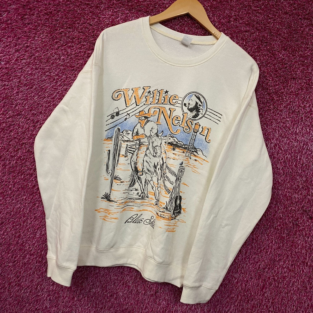 Willie Nelson Blue Skies Graphic Sweatshirt Medium product image 3