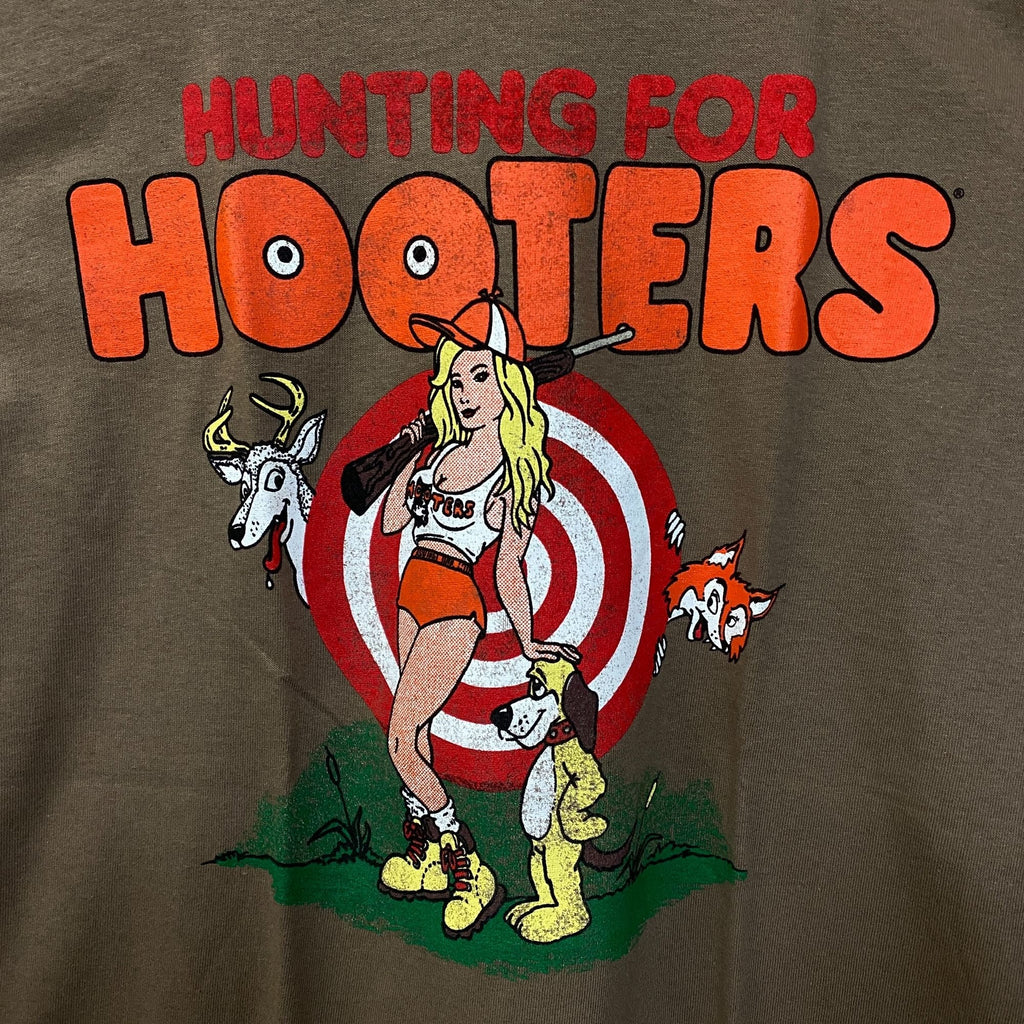 Hooters Hunting for Vintage Style T-shirt Medium product image 2