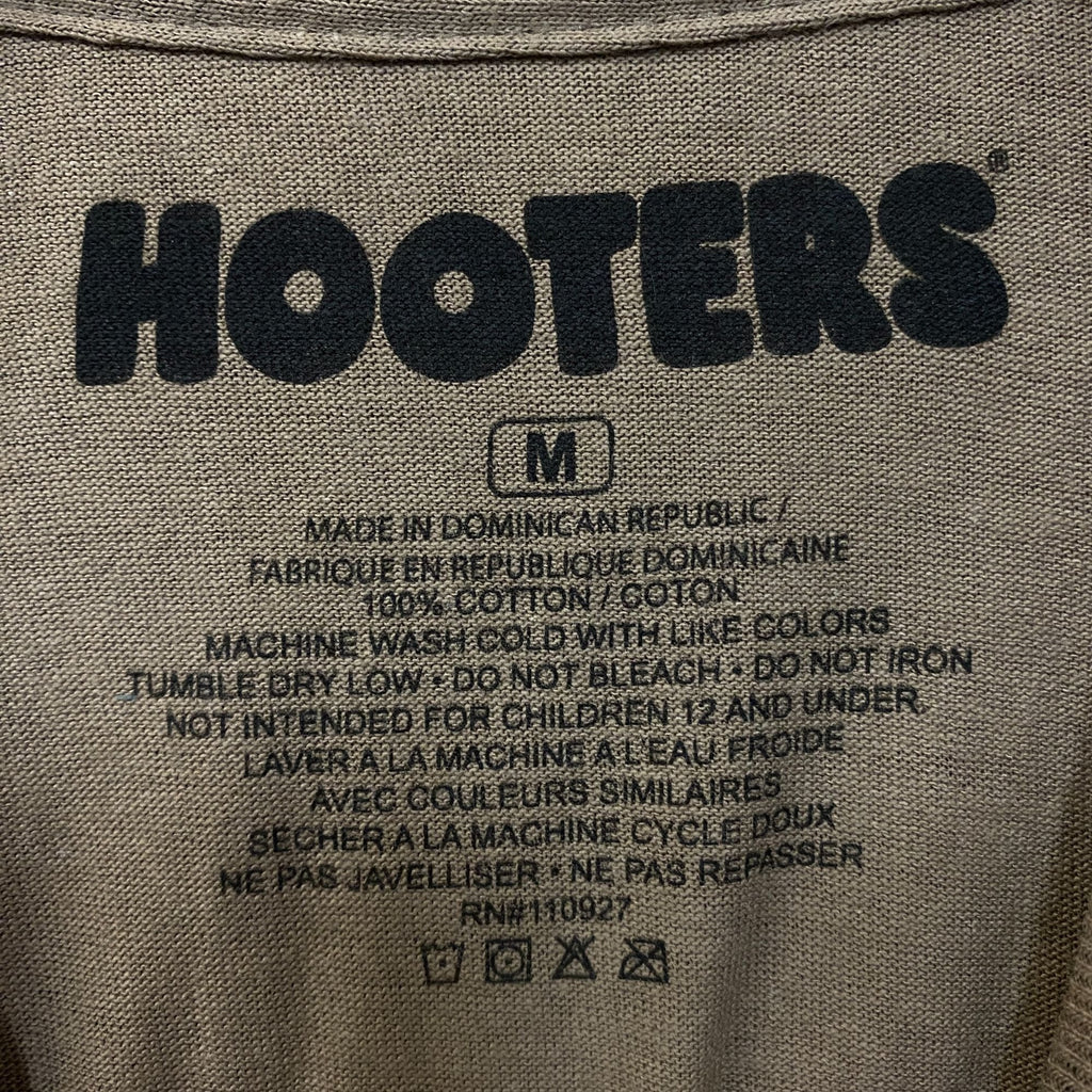 Hooters Hunting for Vintage Style T-shirt Medium product image 4