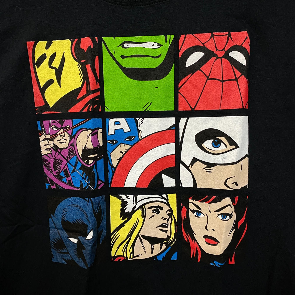 The Avengers Superhero Close-Up Tiles Marvel Comics Tee L product image 2