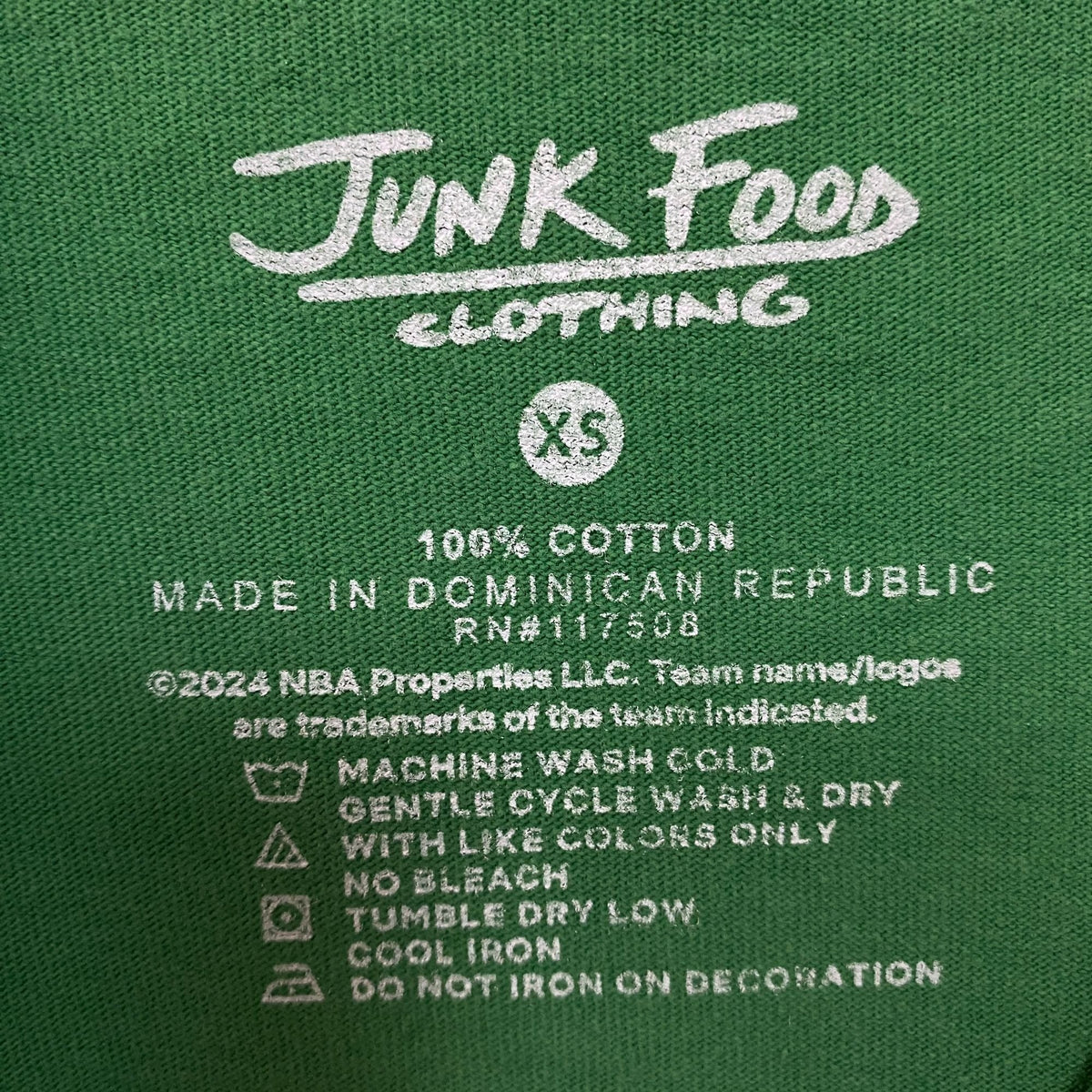 Junk Food Clothing Boston Celtics Crest Women's Vintage product image 4