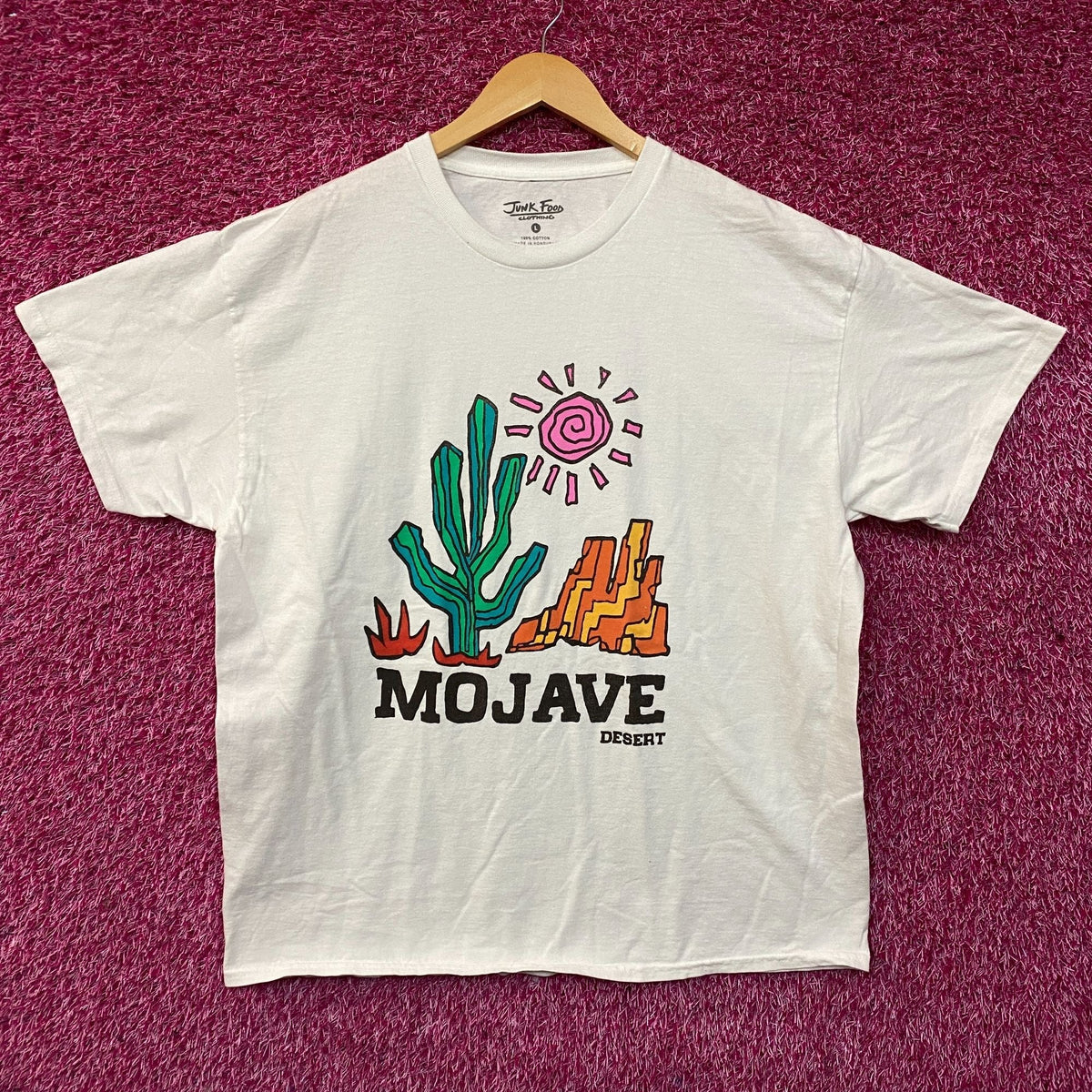 Junk Food Mojave Desert Flea Markey Graphic T-Shirt Large product image 1