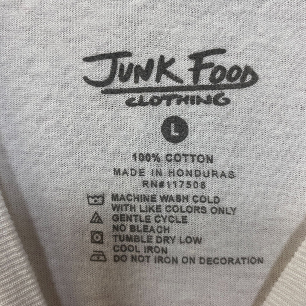 Junk Food Mojave Desert Flea Markey Graphic T-Shirt Large product image 4
